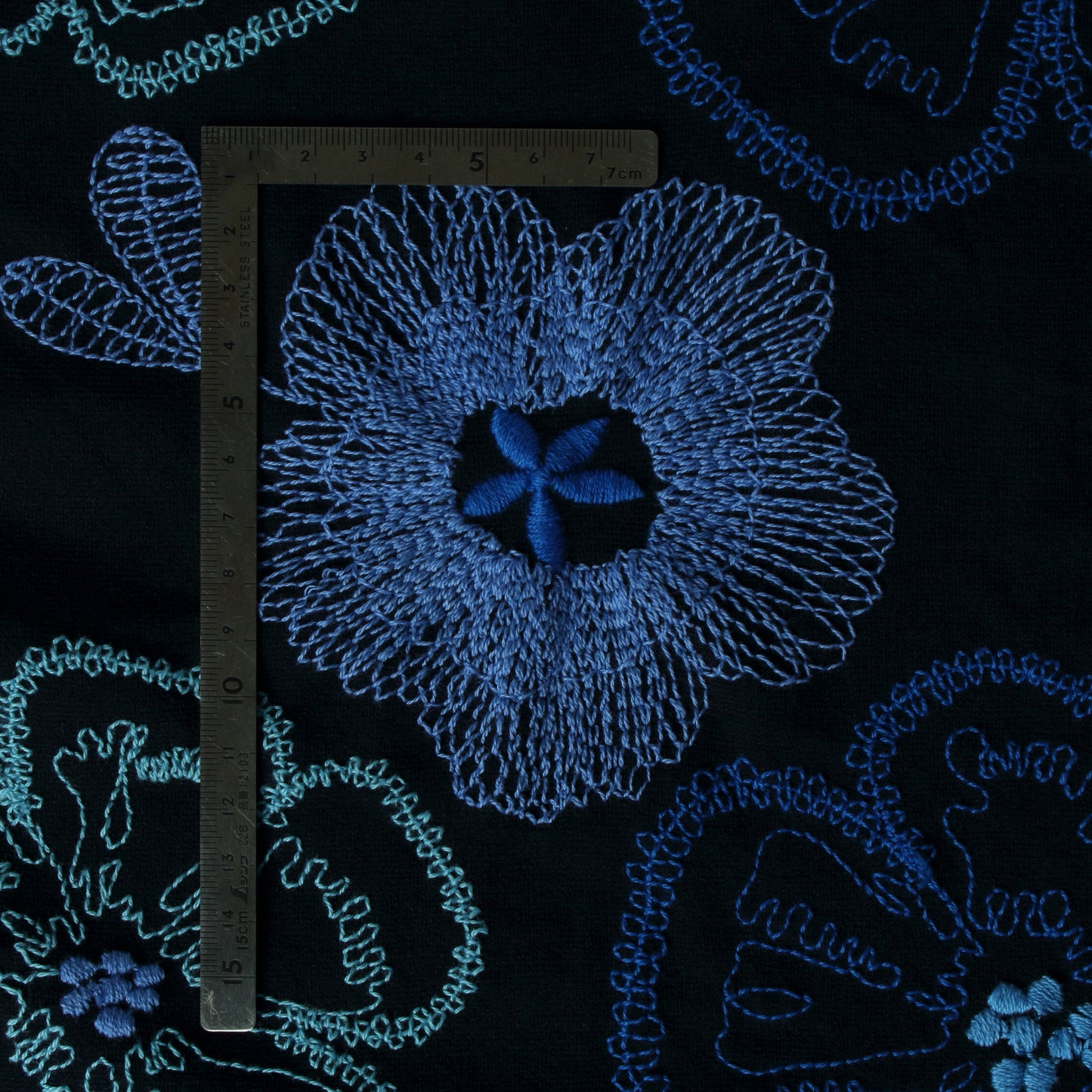 FS-10005 / 大花グラデーション刺繍